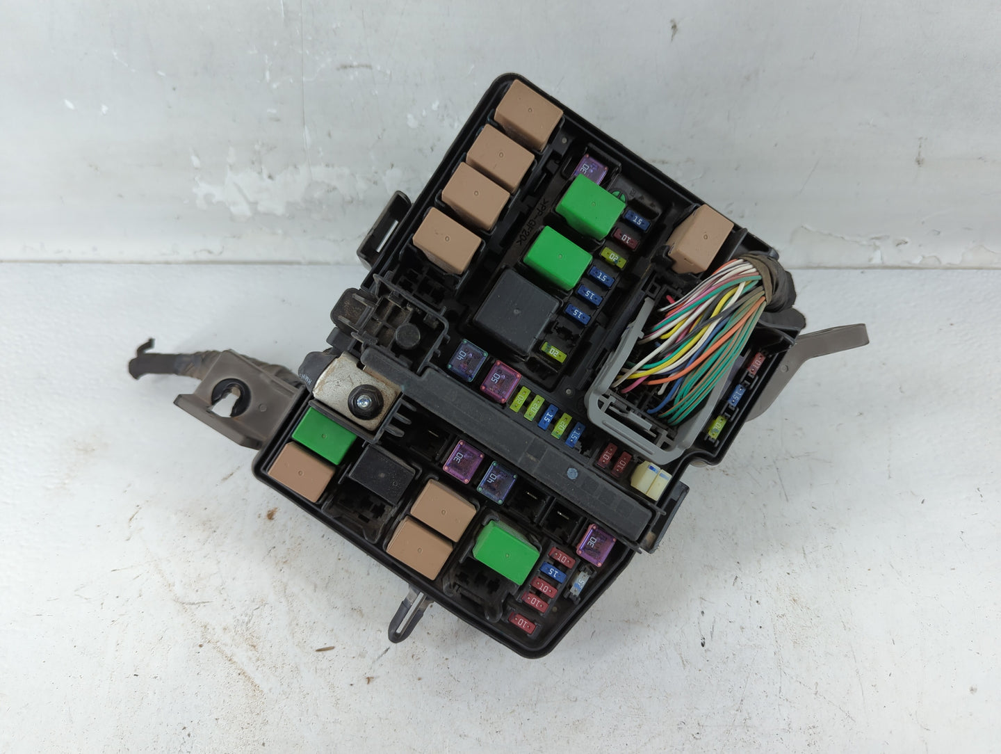 2011-2014 Hyundai Sonata Fusebox Fuse Box Panel Relay Module P/N:91950-3S711 Fits Fits 2011 2012 2013 2014 OEM Used Auto Par