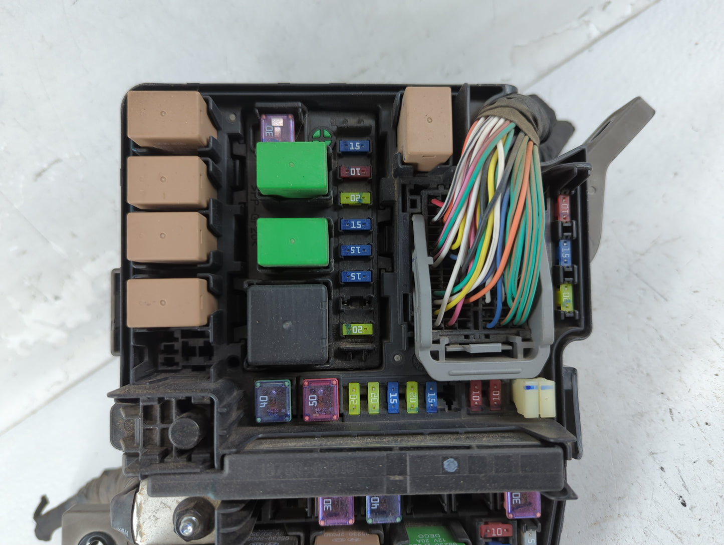 2011-2014 Hyundai Sonata Fusebox Fuse Box Panel Relay Module P/N:91950-3S711 Fits Fits 2011 2012 2013 2014 OEM Used Auto Par