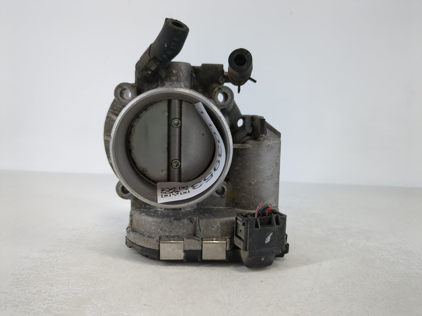 2010-2013 Hyundai Tucson Throttle Body P/N:35100-25400 Fits Fits 2006 2007 2008 2009 2010 2011 2012 2013 OEM Used Auto Parts