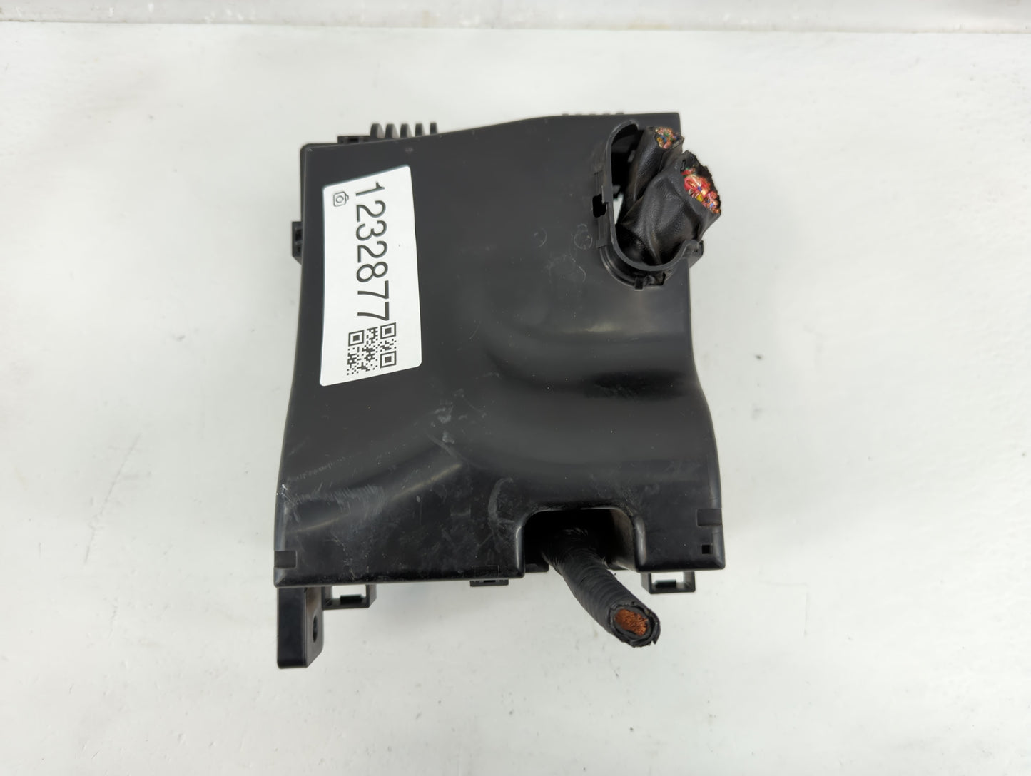 2011-2013 Hyundai Tucson Fusebox Fuse Box Panel Relay Module P/N:91941-2S020 Fits Fits 2011 2012 2013 OEM Used Auto Parts - 