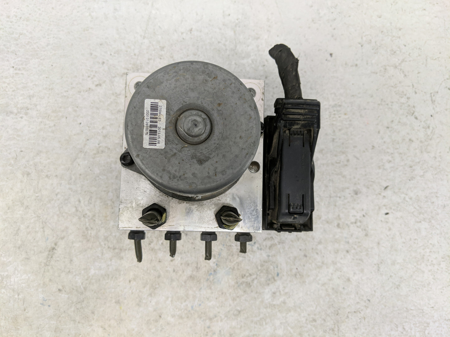 2010-2013 Hyundai Tucson ABS Pump Control Module Replacement P/N:BE6003B101 Fits Fits 2010 2011 2012 2013 OEM Used Auto Part