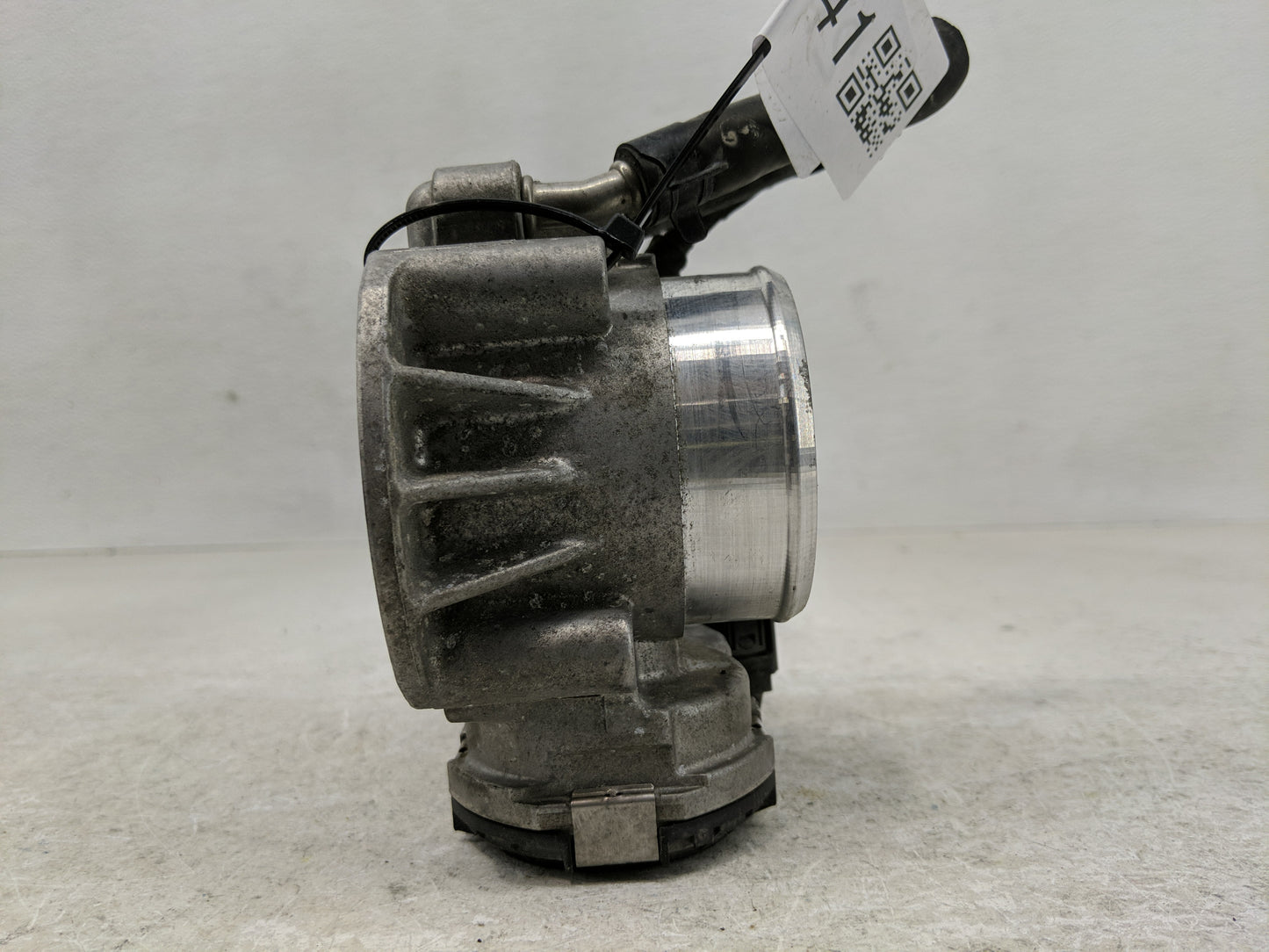 2010-2013 Hyundai Tucson Throttle Body P/N:590 930 001 35100-25400 Fits Fits 2006 2007 2008 2009 2010 2011 2012 2013 OEM Use