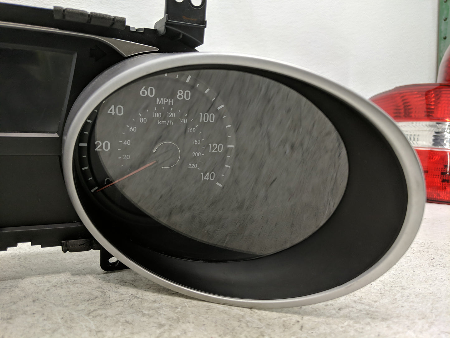 2010-2013 Hyundai Tucson Instrument Cluster Speedometer Gauges P/N:11002-118200H 94001-2S585 Fits Fits 2010 2011 2012 2013 O