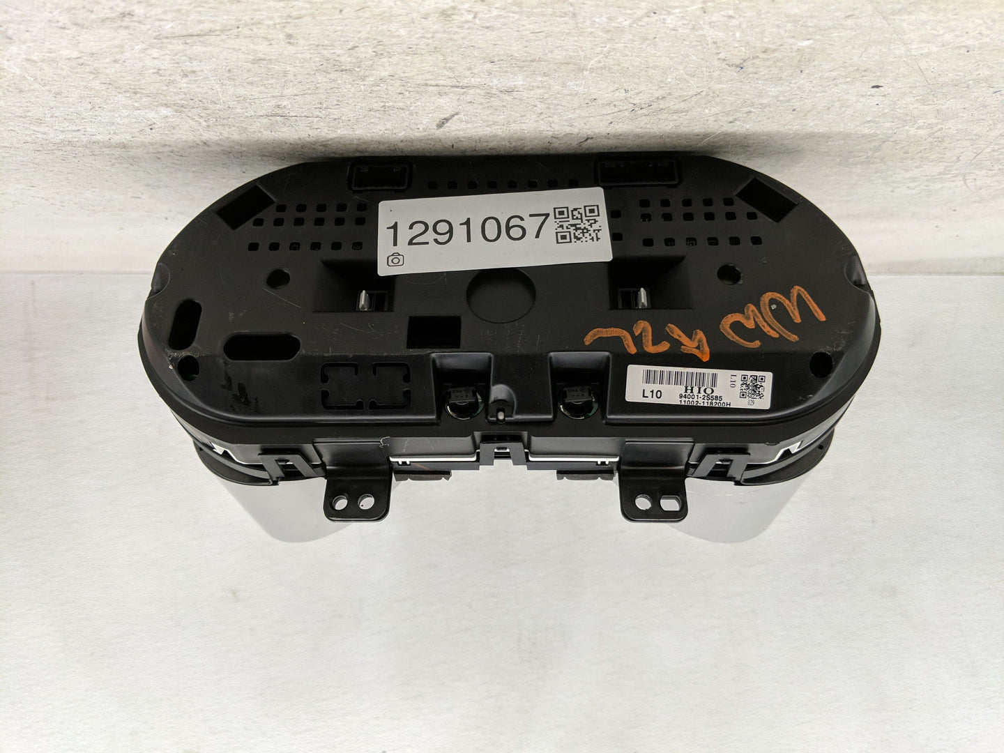 2010-2013 Hyundai Tucson Instrument Cluster Speedometer Gauges P/N:11002-118200H 94001-2S585 Fits Fits 2010 2011 2012 2013 O