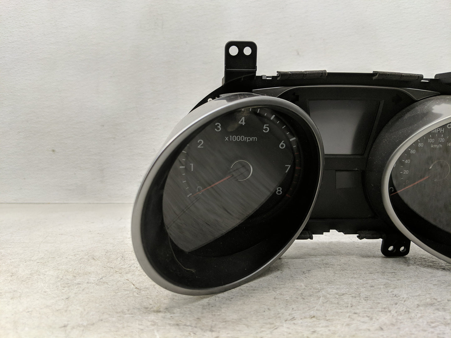 2010-2013 Hyundai Tucson Instrument Cluster Speedometer Gauges P/N:11002-118200H 94001-2S585 Fits Fits 2010 2011 2012 2013 O
