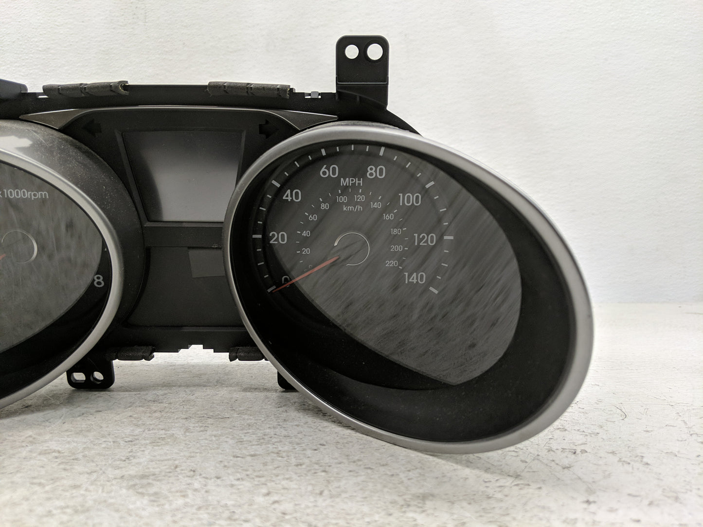 2010-2013 Hyundai Tucson Instrument Cluster Speedometer Gauges P/N:11002-118200H 94001-2S585 Fits Fits 2010 2011 2012 2013 O