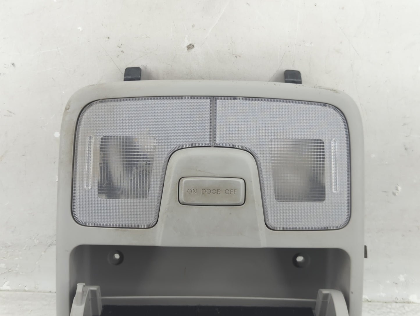2010-2016 Hyundai Tucson Overhead Roof Console 1321777 - Oemusedautoparts1.com