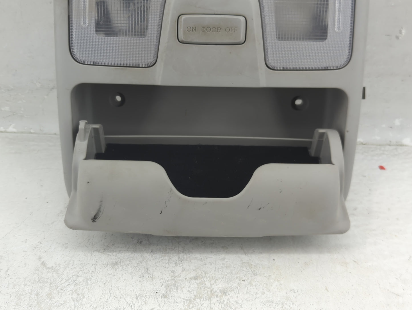 2010-2016 Hyundai Tucson Overhead Roof Console 1321777 - Oemusedautoparts1.com
