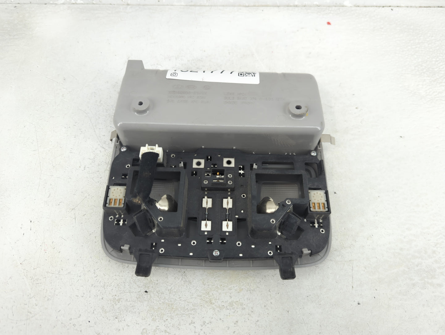 2010-2016 Hyundai Tucson Overhead Roof Console 1321777 - Oemusedautoparts1.com