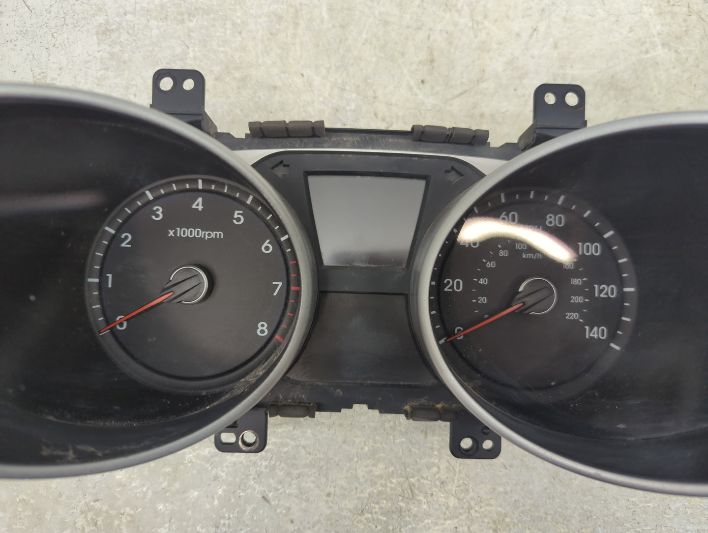 2010-2013 Hyundai Tucson Instrument Cluster Speedometer Gauges P/N:11002-118100H 94001-2S575 Fits Fits 2010 2011 2012 2013 O