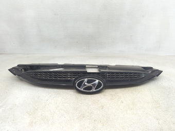 compare product 2013 Hyundai Tucson Front Grille Bumper Not Included