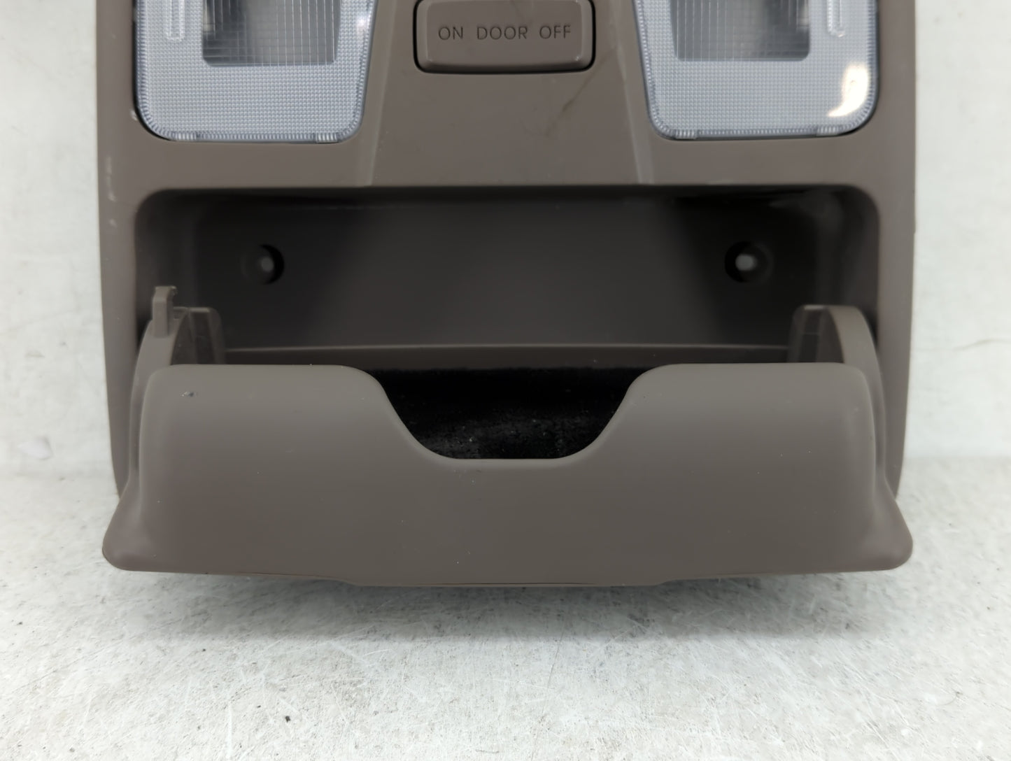 2010-2016 Hyundai Tucson Overhead Roof Console 1388856 - Oemusedautoparts1.com