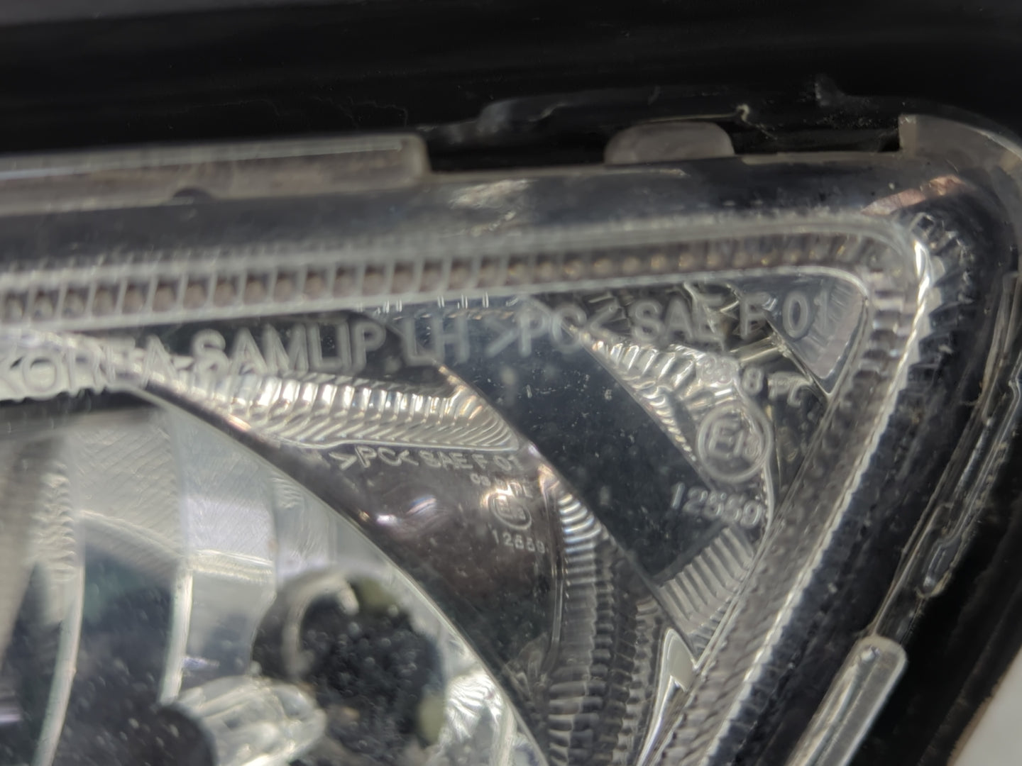 2010-2015 Hyundai Tucson Driver Left Oem Front Light Lamp - Oemusedautoparts1.com