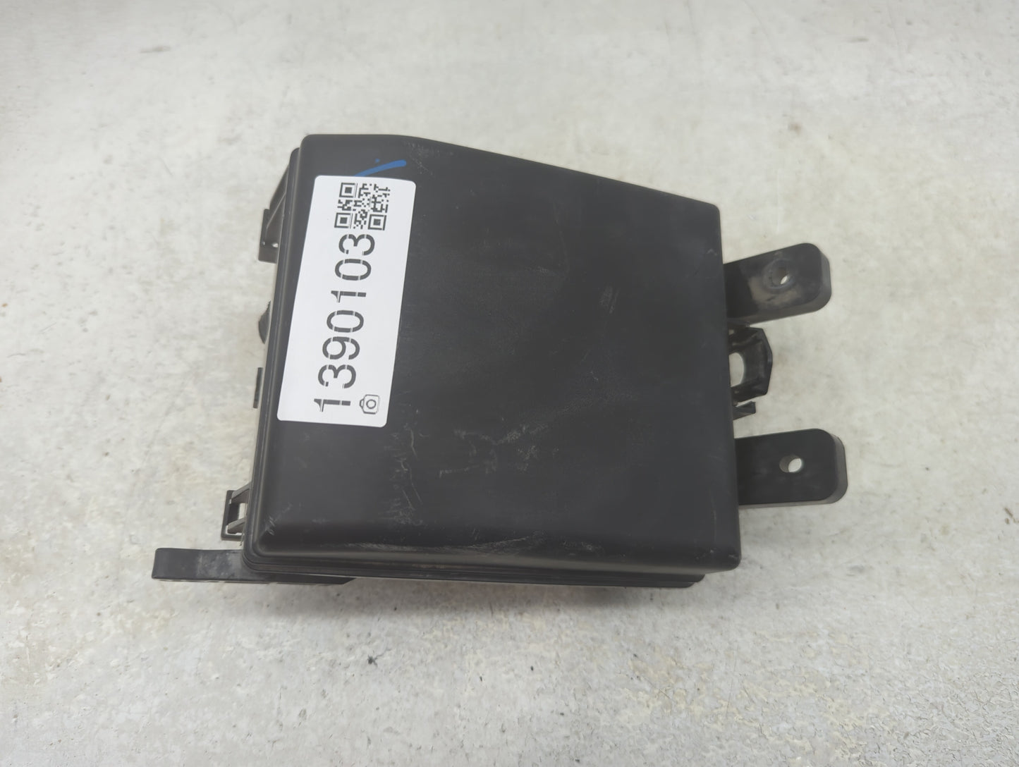 2011-2013 Hyundai Tucson Fusebox Fuse Box Panel Relay Module P/N:91402 2S054 Fits Fits 2011 2012 2013 OEM Used Auto Parts - 