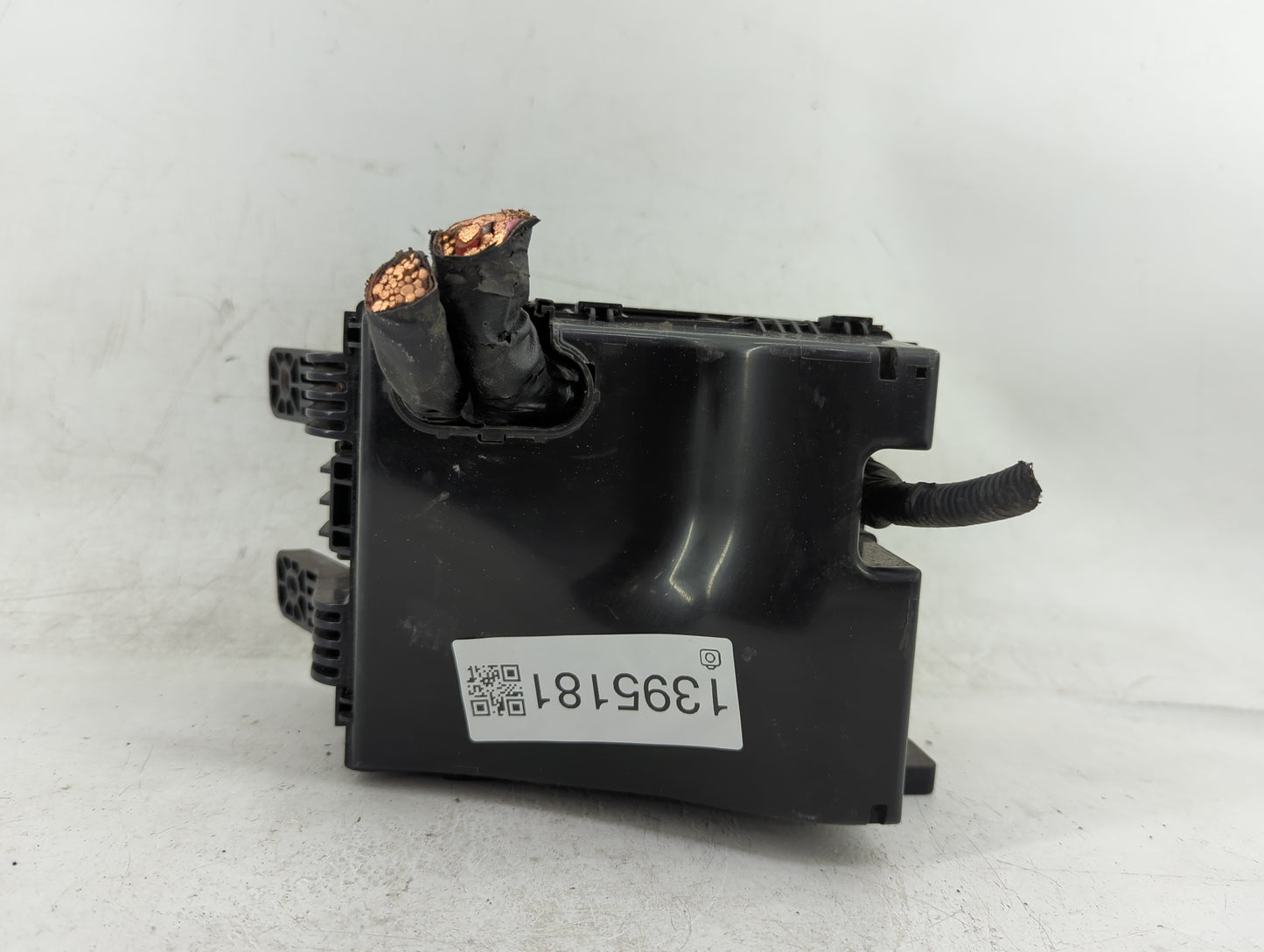 2011-2013 Hyundai Tucson Fusebox Fuse Box Panel Relay Module P/N:91401 2S154 91402 2S054 Fits Fits 2011 2012 2013 OEM Used A