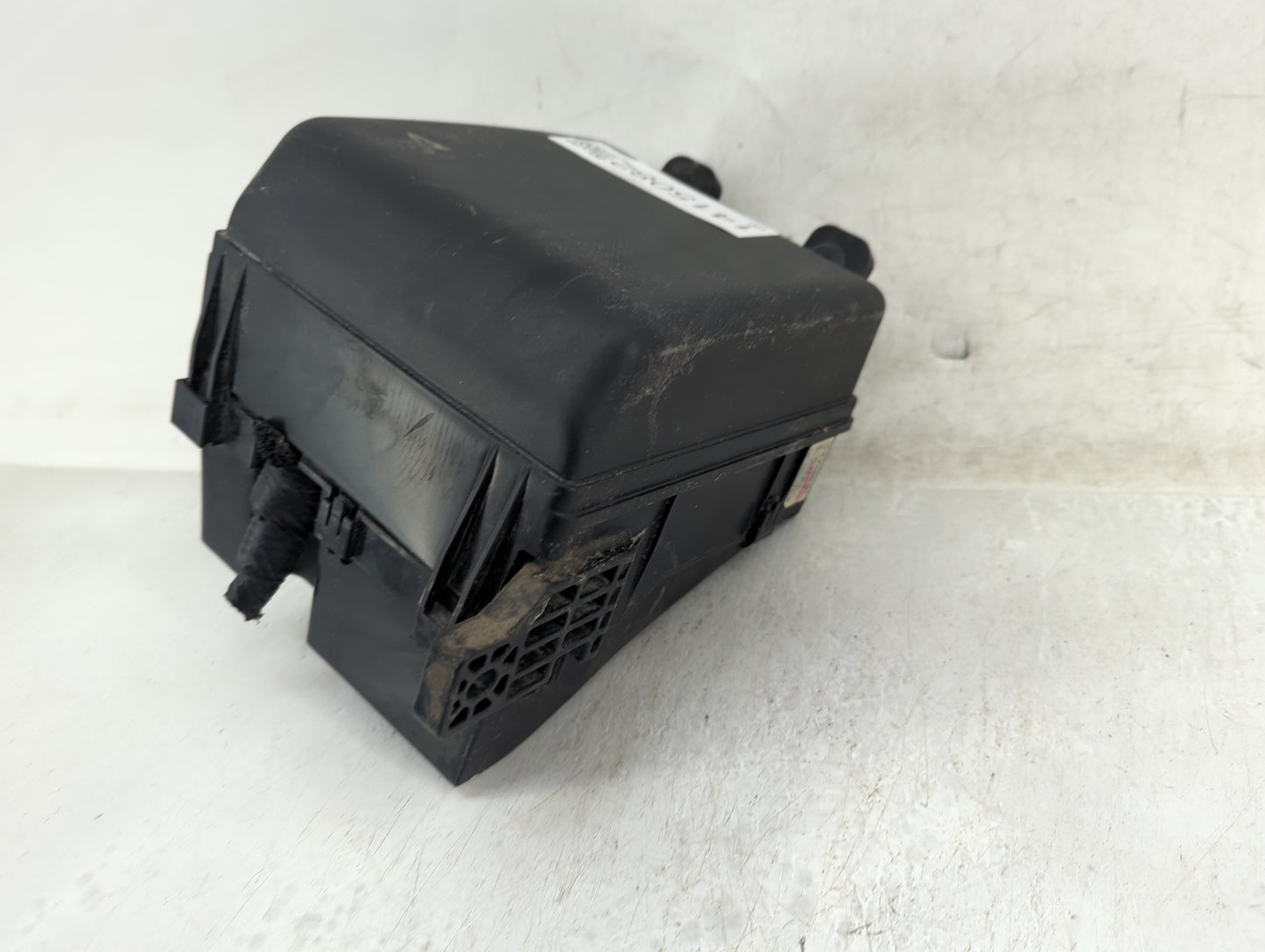 2011-2013 Hyundai Tucson Fusebox Fuse Box Panel Relay Module P/N:91401-2S154 Fits Fits 2011 2012 2013 OEM Used Auto Parts - 