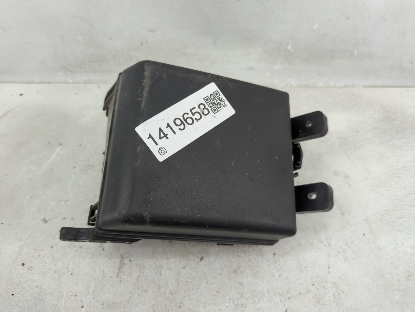 2013 Hyundai Tucson Fusebox Fuse Box Panel Relay Module P/N:91956-00045 Fits OEM Used Auto Parts - Oemusedautoparts1.com