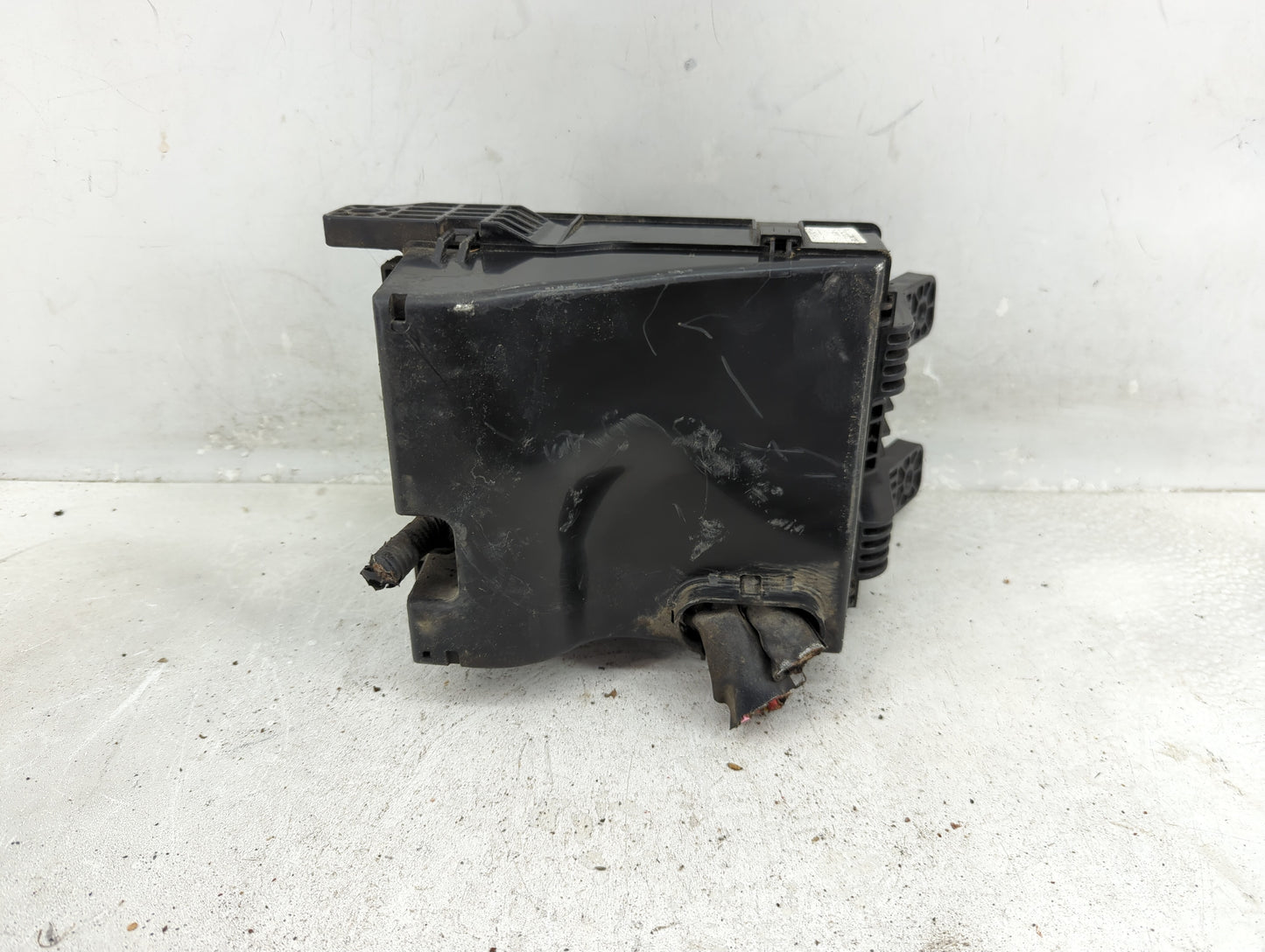 2013 Hyundai Tucson Fusebox Fuse Box Panel Relay Module P/N:91956-00045 Fits OEM Used Auto Parts - Oemusedautoparts1.com
