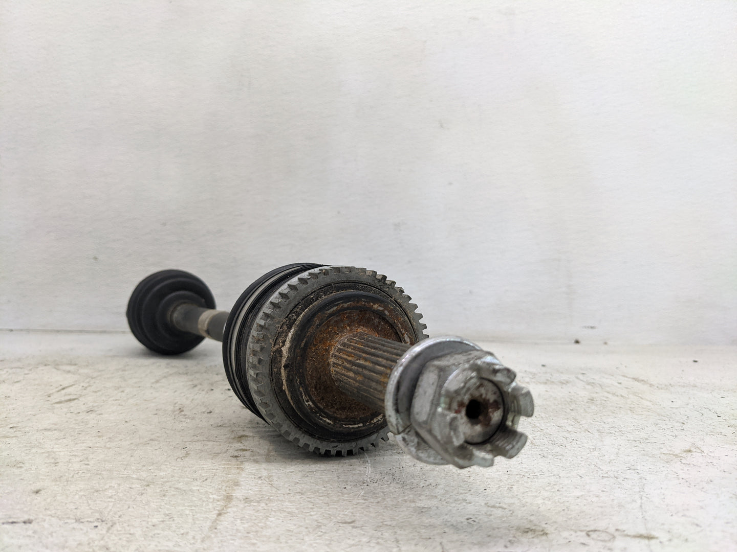 2010-2013 Hyundai Tucson Axle Shaft Front Driver Cv C/v - Oemusedautoparts1.com