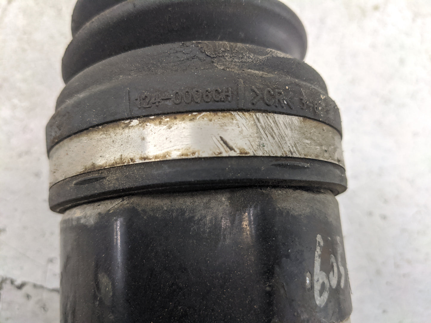 2010-2013 Hyundai Tucson Axle Shaft Front Passenger Cv C/v - Oemusedautoparts1.com