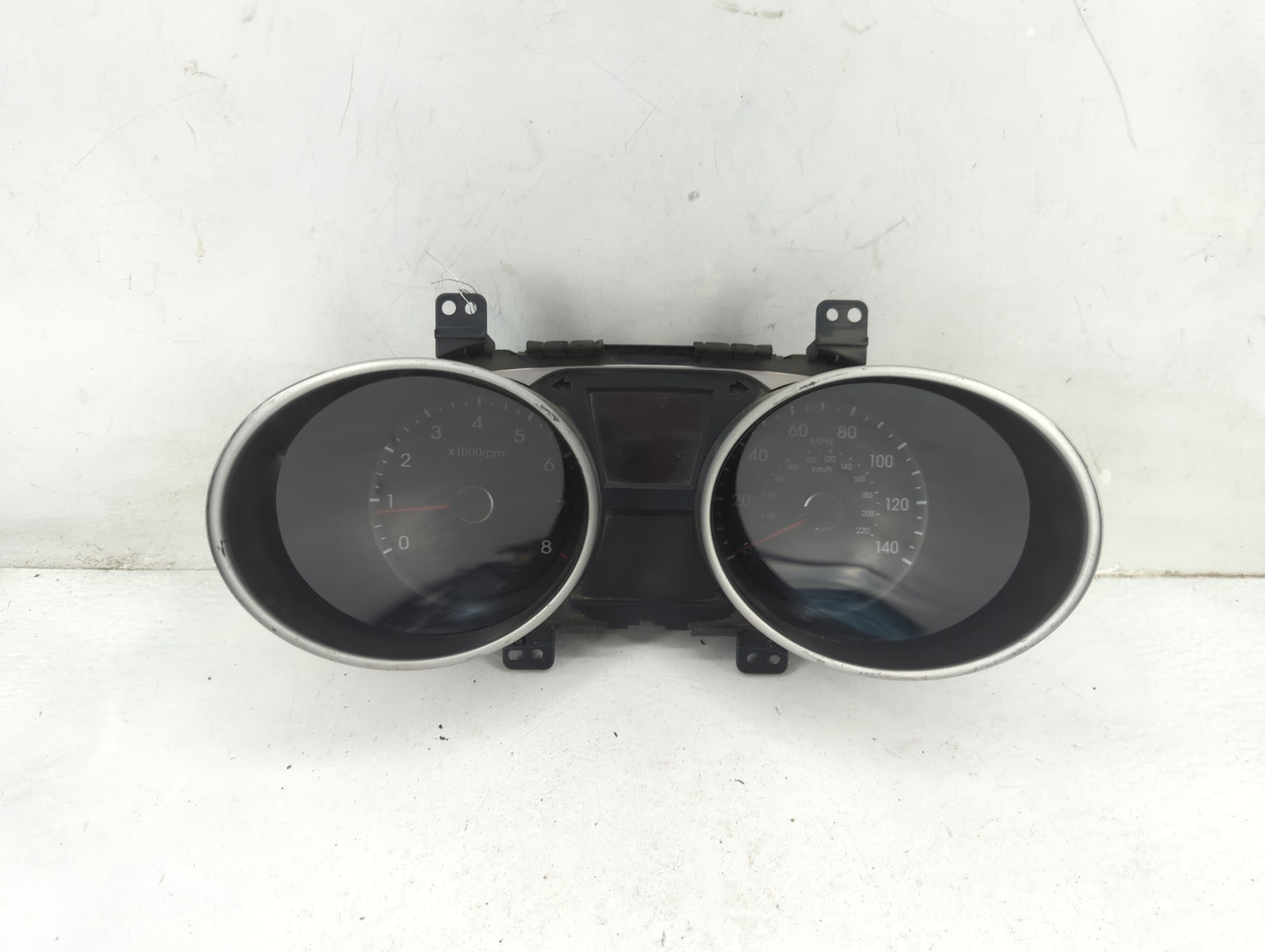 2010-2013 Hyundai Tucson Instrument Cluster Speedometer Gauges P/N:94001-2S575 11002-115100 Fits Fits 2010 2011 2012 2013 OE