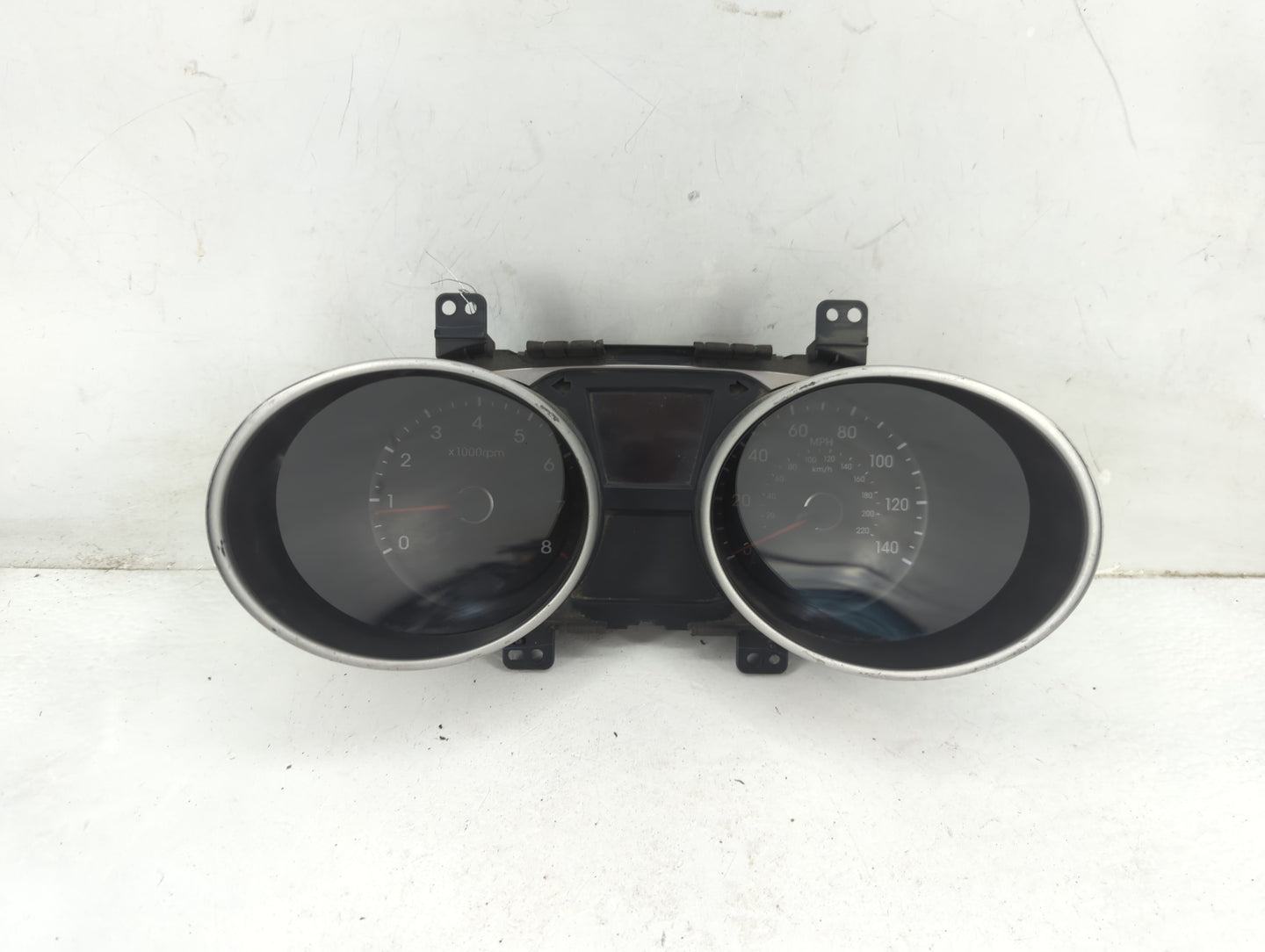 2010-2013 Hyundai Tucson Instrument Cluster Speedometer Gauges P/N:94001-2S575 11002-115100 Fits Fits 2010 2011 2012 2013 OE