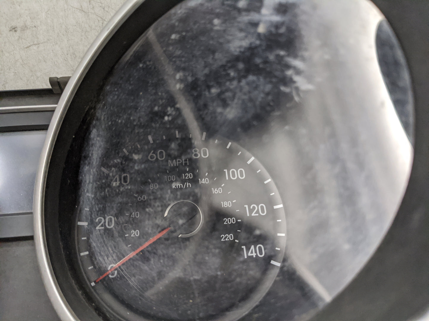 2010-2013 Hyundai Tucson Instrument Cluster Speedometer Gauges P/N:94001-2S575 11002-118100H Miles: Fits Fits 2010 2011 2012