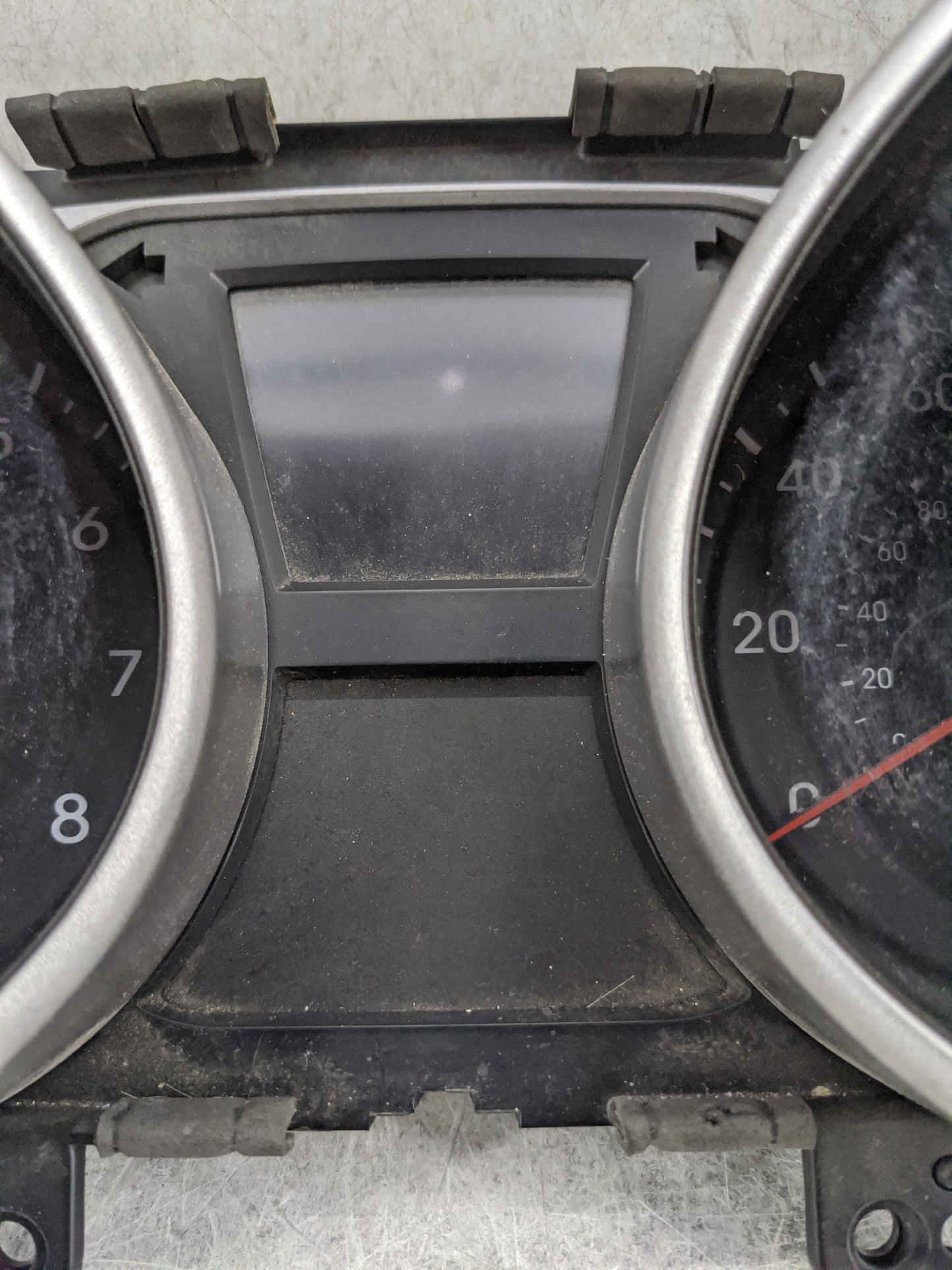 2010-2013 Hyundai Tucson Instrument Cluster Speedometer Gauges P/N:94001-2S575 11002-118100H Miles: Fits Fits 2010 2011 2012
