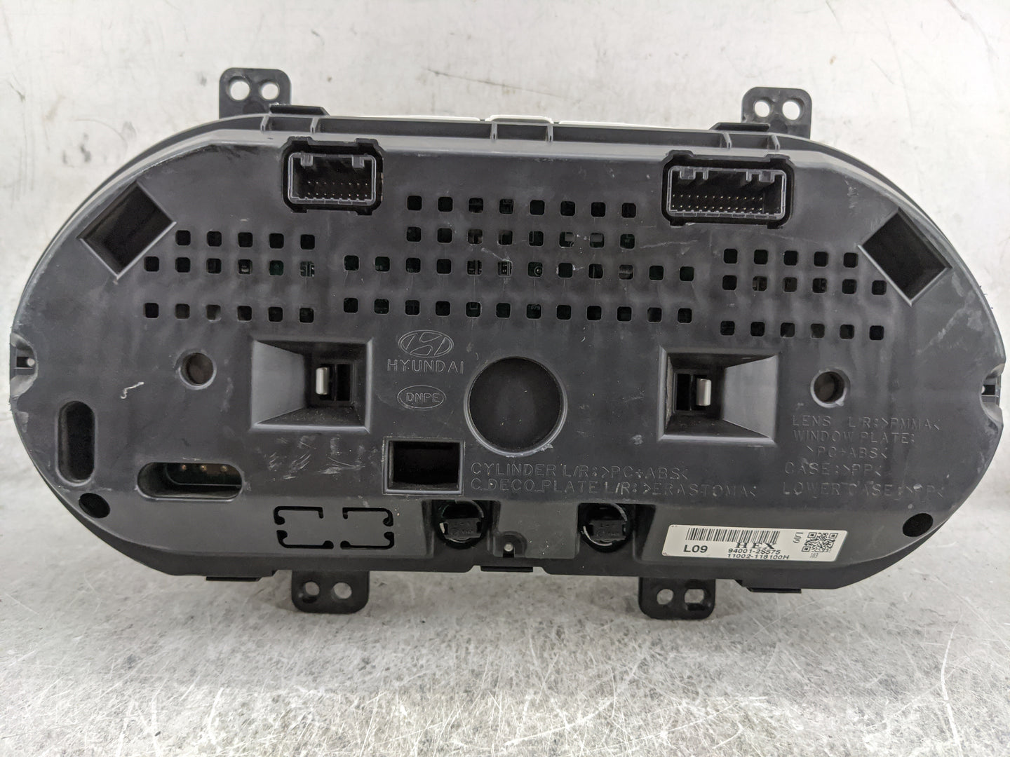 2010-2013 Hyundai Tucson Instrument Cluster Speedometer Gauges P/N:94001-2S575 11002-118100H Miles: Fits Fits 2010 2011 2012