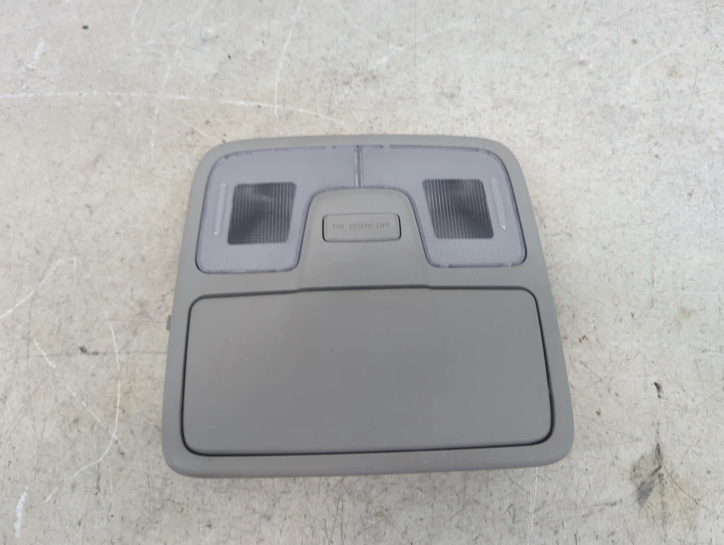2010-2016 Hyundai Tucson Overhead Roof Console Gray - Oemusedautoparts1.com