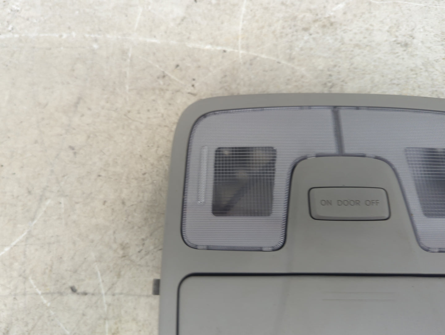 2010-2016 Hyundai Tucson Overhead Roof Console Gray - Oemusedautoparts1.com