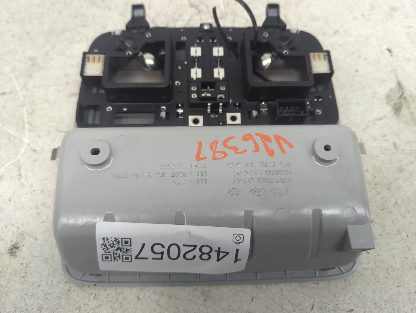 2010-2016 Hyundai Tucson Overhead Roof Console Gray - Oemusedautoparts1.com