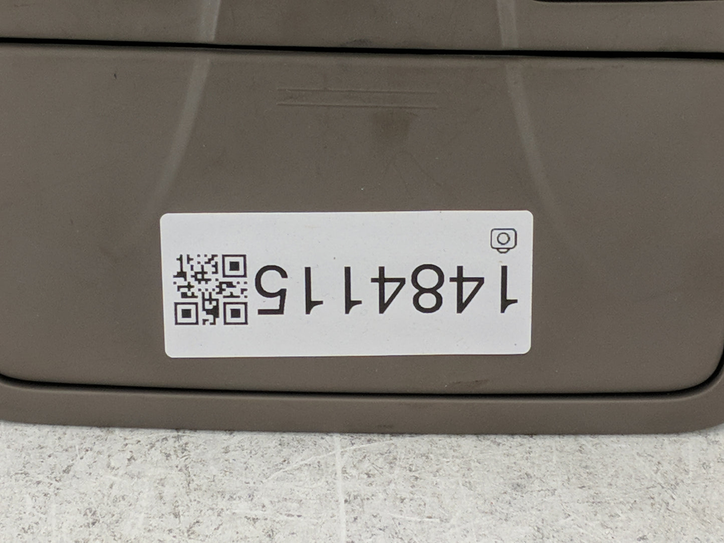 2010-2016 Hyundai Tucson Overhead Roof Console Tan 1484115 - Oemusedautoparts1.com