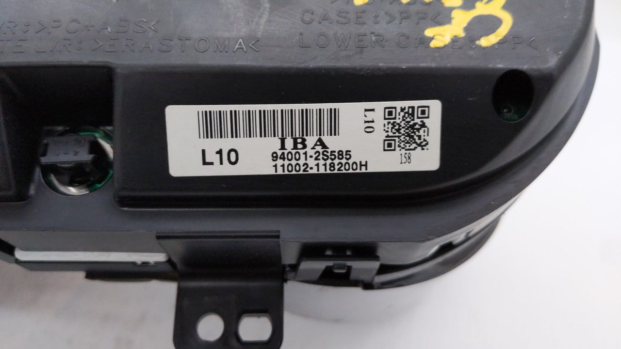 2010-2013 Hyundai Tucson Instrument Cluster Speedometer Gauges P/N:94001-2S585 Fits Fits 2010 2011 2012 2013 OEM Used Auto P