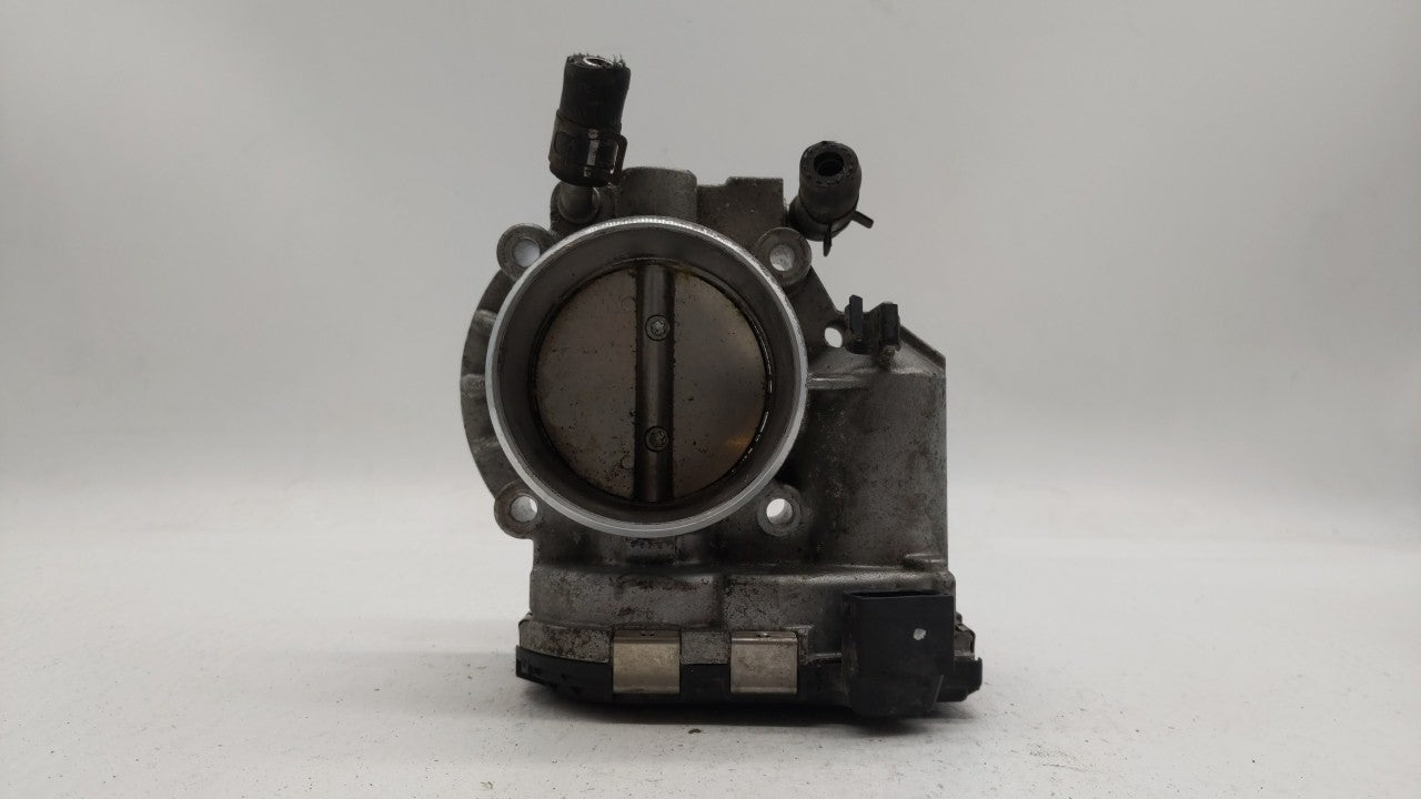 2010-2013 Hyundai Tucson Throttle Body P/N:35100-25400 35100-25200 Fits Fits 2006 2007 2008 2009 2010 2011 2012 2013 OEM Use