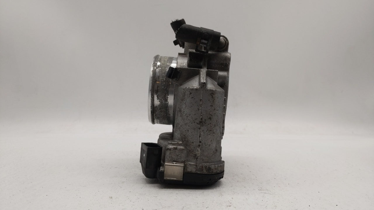 2010-2013 Hyundai Tucson Throttle Body P/N:35100-25400 35100-25200 Fits Fits 2006 2007 2008 2009 2010 2011 2012 2013 OEM Use