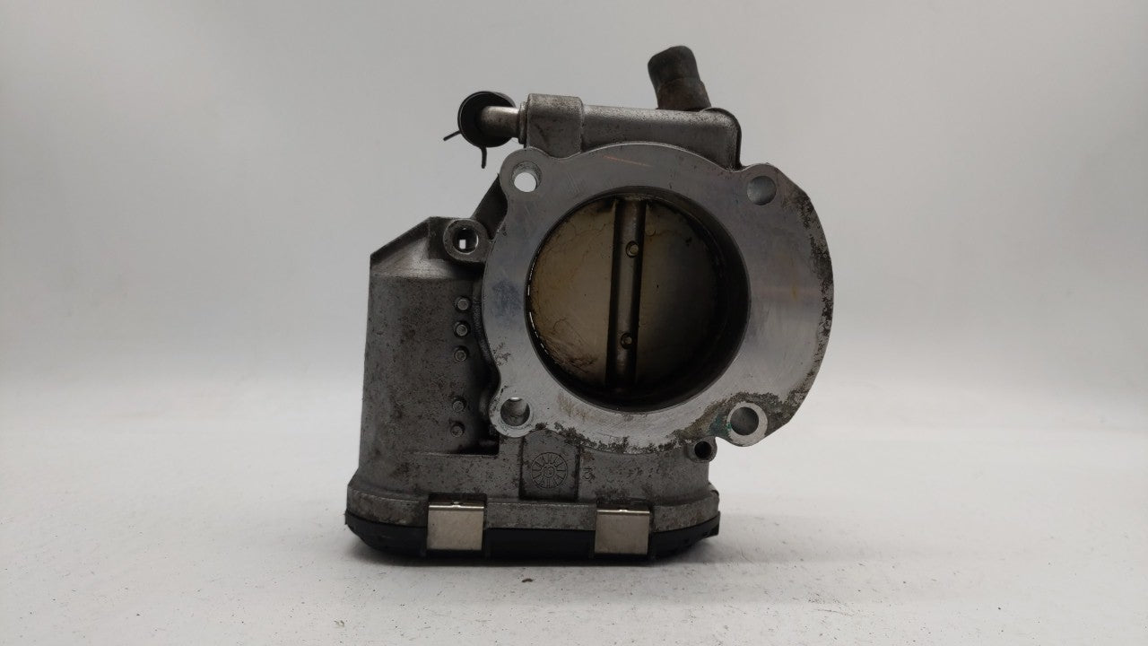 2010-2013 Hyundai Tucson Throttle Body P/N:35100-25400 35100-25200 Fits Fits 2006 2007 2008 2009 2010 2011 2012 2013 OEM Use