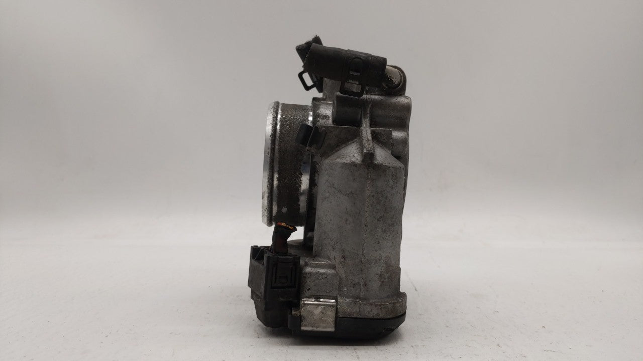 2010-2013 Hyundai Tucson Throttle Body P/N:35100-25400 35100-25200 Fits Fits 2006 2007 2008 2009 2010 2011 2012 2013 OEM Use