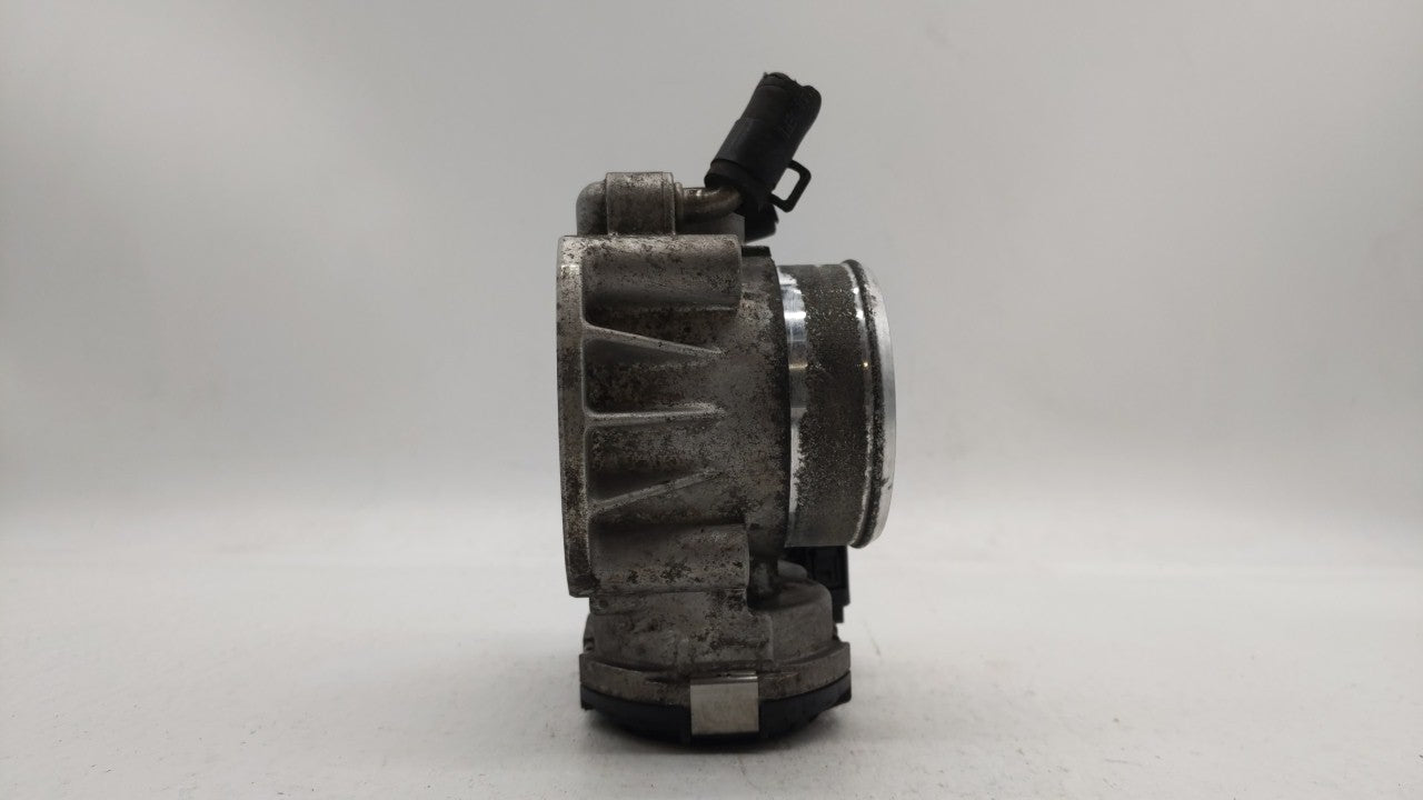 2010-2013 Hyundai Tucson Throttle Body P/N:35100-25400 35100-25200 Fits Fits 2006 2007 2008 2009 2010 2011 2012 2013 OEM Use