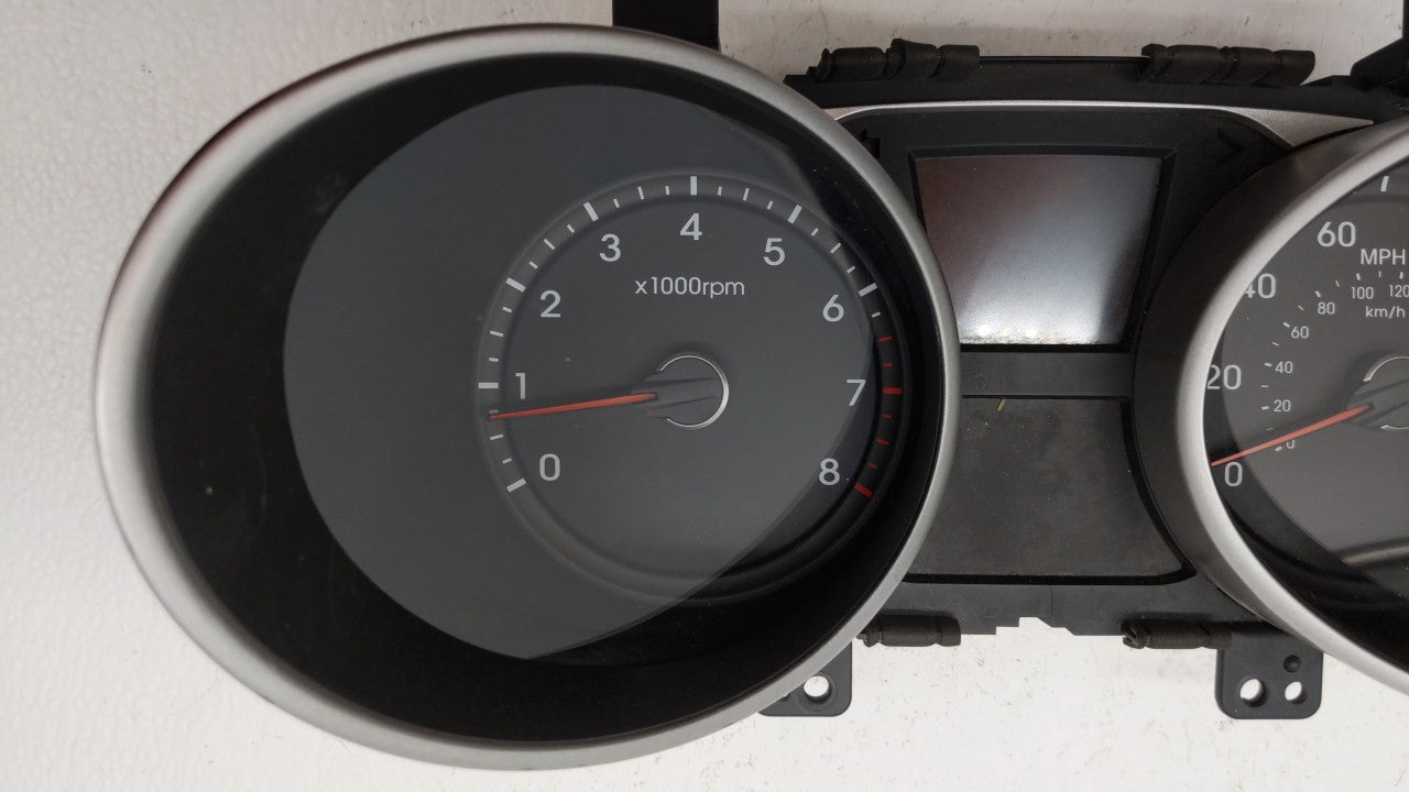 2010-2013 Hyundai Tucson Instrument Cluster Speedometer Gauges P/N:94001-2S580 94001-2S585 Fits Fits 2010 2011 2012 2013 OEM