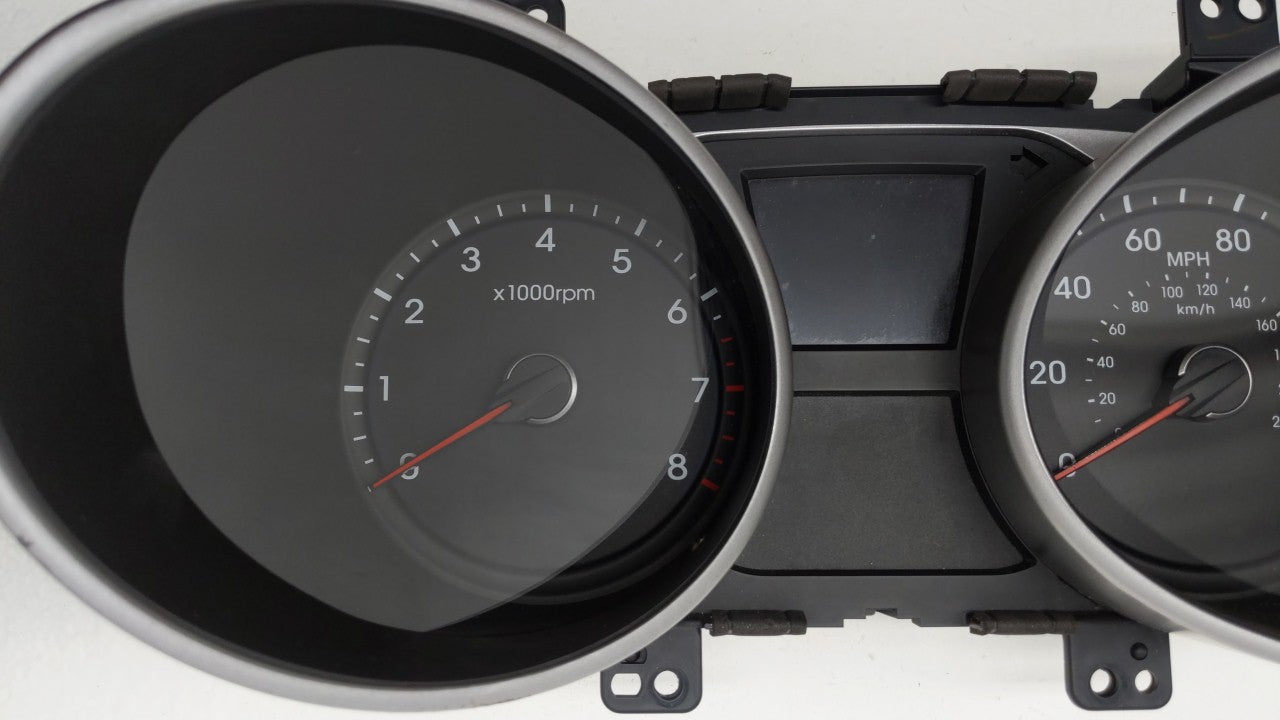 2010-2013 Hyundai Tucson Instrument Cluster Speedometer Gauges P/N:94001-2S580 94001-2S585 Fits Fits 2010 2011 2012 2013 OEM