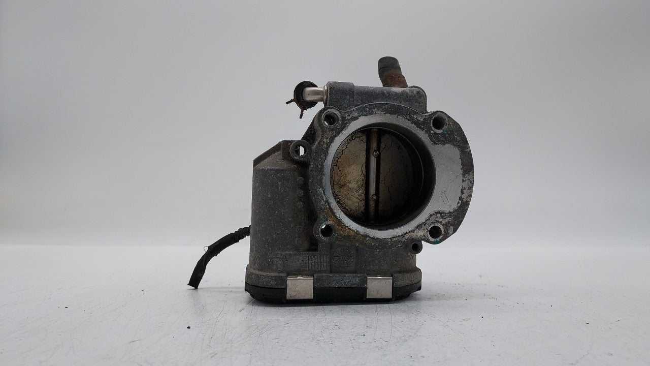 2010-2013 Hyundai Tucson Throttle Body P/N:35100-25400 35100-25200 Fits Fits 2006 2007 2008 2009 2010 2011 2012 2013 OEM Use