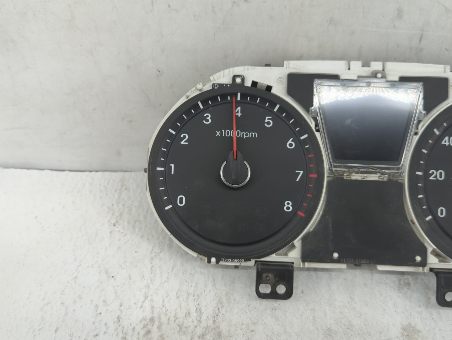 2010-2013 Hyundai Tucson Instrument Cluster Speedometer Gauges P/N:94001-2S580 94001-2S585 Fits Fits 2010 2011 2012 2013 OEM