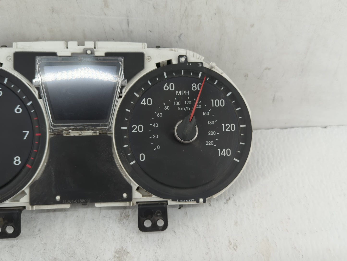 2010-2013 Hyundai Tucson Instrument Cluster Speedometer Gauges P/N:94001-2S580 94001-2S585 Fits Fits 2010 2011 2012 2013 OEM