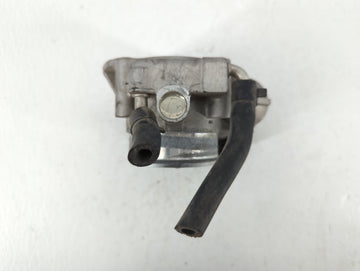 2010-2013 Hyundai Tucson Throttle Body P/N:35100-25400 Fits Fits 2006 2007 2008 2009 2010 2011 2012 2013 OEM Used Auto Parts