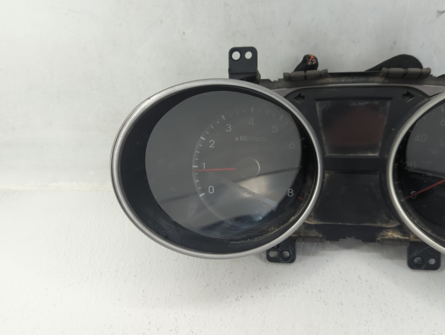 2010-2013 Hyundai Tucson Instrument Cluster Speedometer Gauges P/N:9400 1-2S570 Fits Fits 2010 2011 2012 2013 OEM Used Auto 