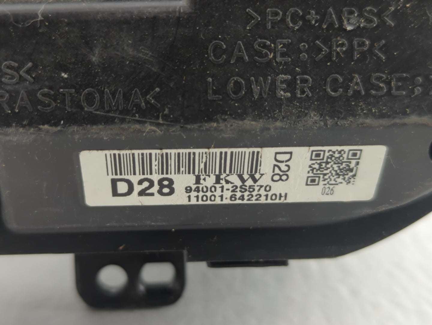 2010-2013 Hyundai Tucson Instrument Cluster Speedometer Gauges P/N:9400 1-2S570 Fits Fits 2010 2011 2012 2013 OEM Used Auto 