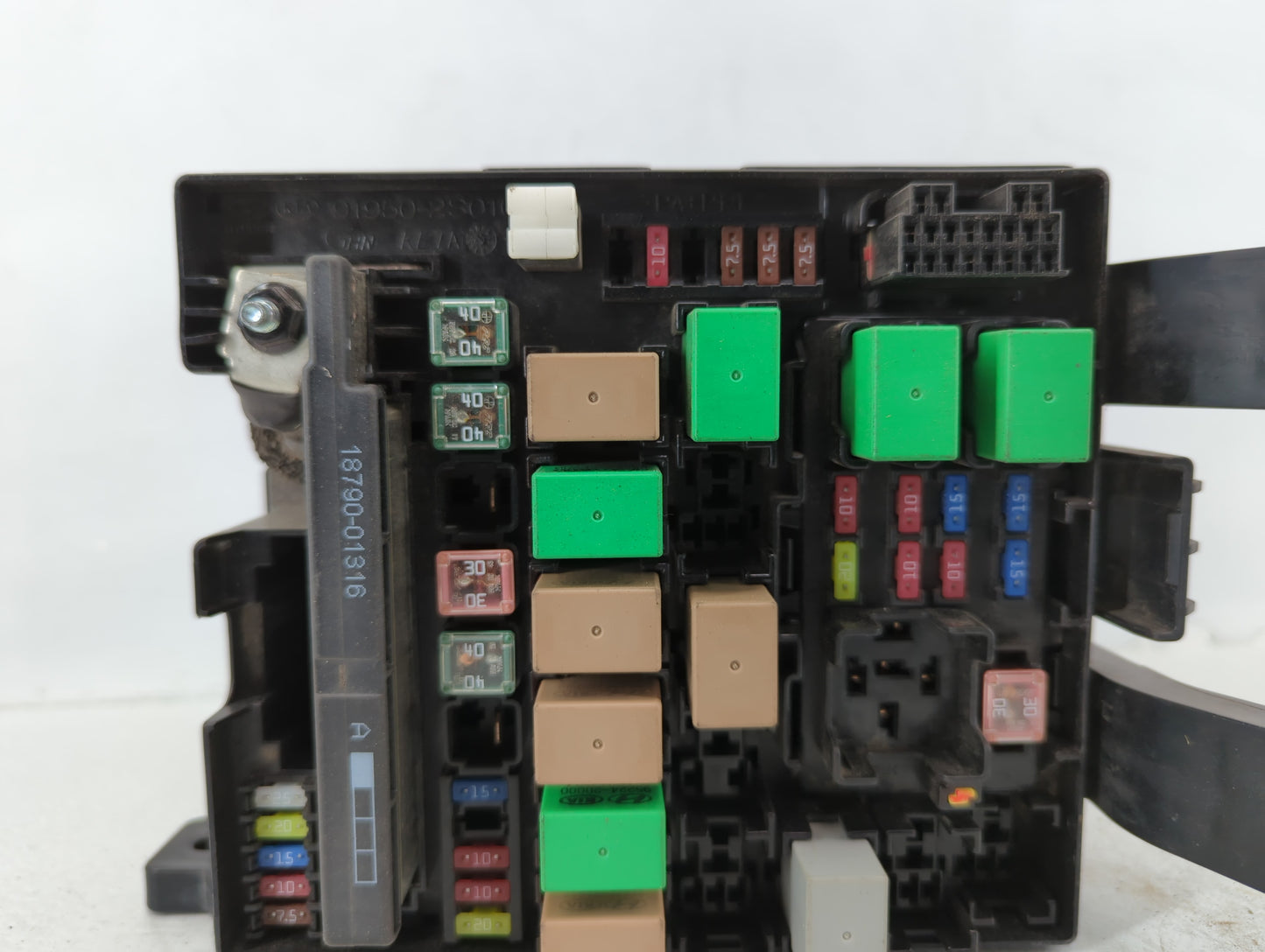 2011-2013 Hyundai Tucson Fusebox Fuse Box Panel Relay Module P/N:91402 2S054 Fits Fits 2011 2012 2013 OEM Used Auto Parts - 