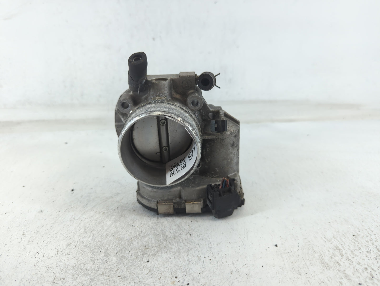 2010-2013 Hyundai Tucson Throttle Body P/N:35100-25400 Fits Fits 2006 2007 2008 2009 2010 2011 2012 2013 OEM Used Auto Parts