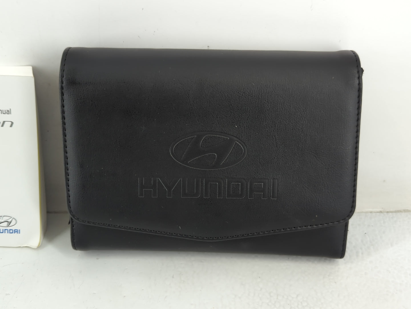 2013 Hyundai Tucson Owners Manual Book Guide P/N:A2S0-EU28C OEM Used Auto Parts - Oemusedautoparts1.com